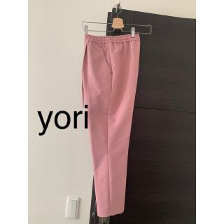 エンフォルド(ENFOLD)のyori カラータックパンツ36(クロップドパンツ)