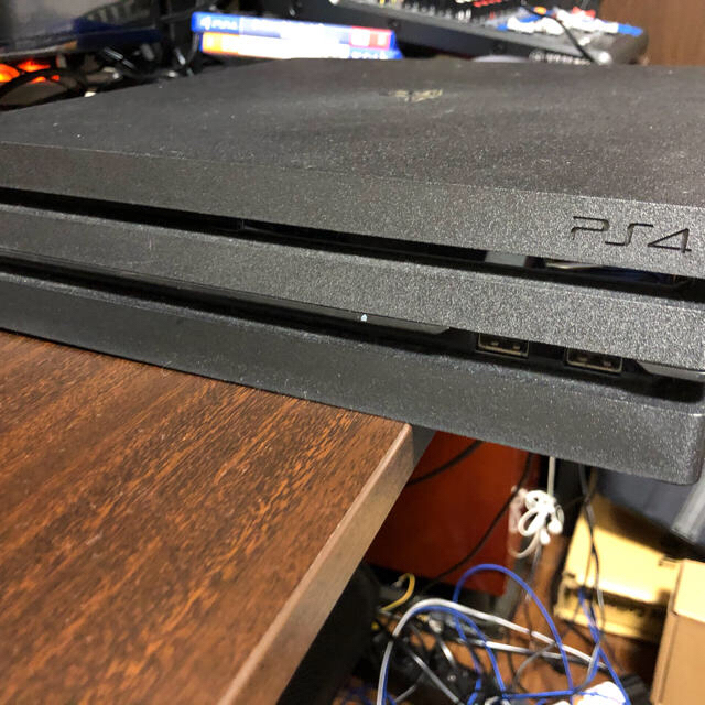 PlayStation4(プレイステーション4)のSONY PlayStation4 CUH-7100BB01 ps4 pro エンタメ/ホビーのゲームソフト/ゲーム機本体(家庭用ゲーム機本体)の商品写真