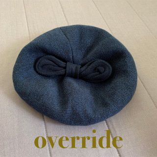 オーバーライド(override)のoverrideリボン付きベレー帽(ハンチング/ベレー帽)