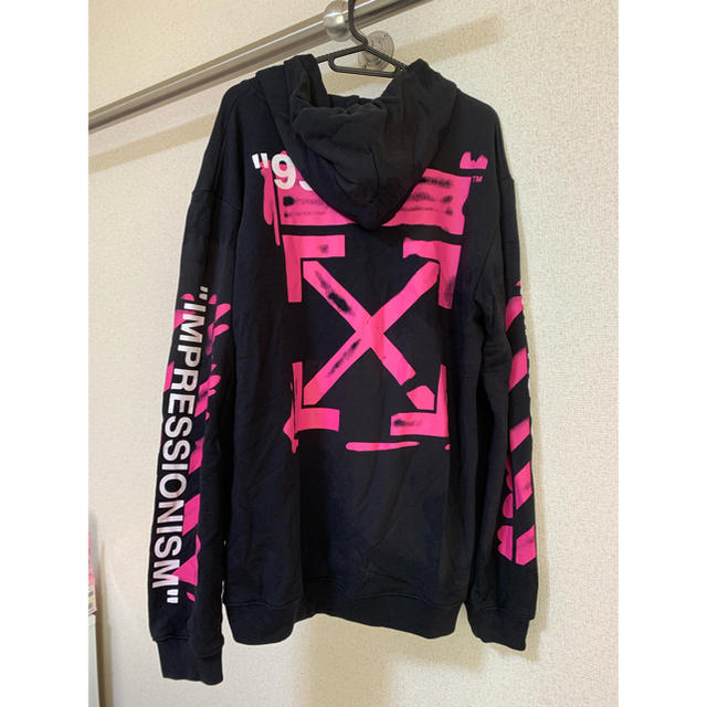 OFF-WHITE(オフホワイト)のパーカー　ブラック×ピンク　☆まりも様用 レディースのトップス(パーカー)の商品写真