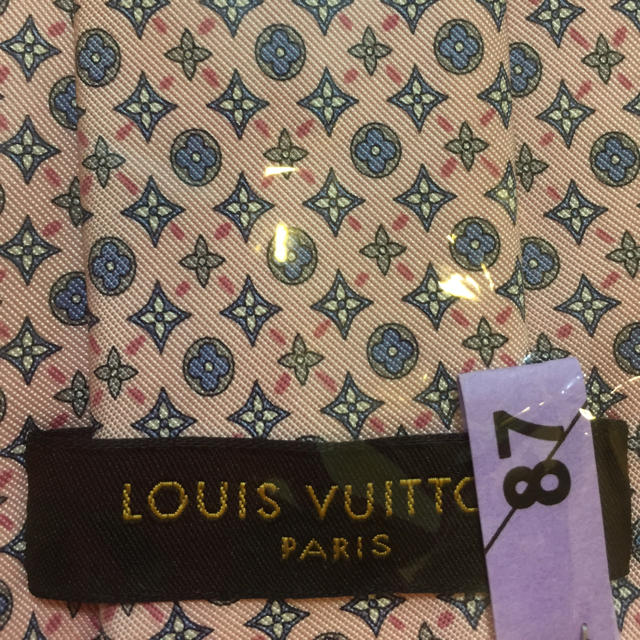 LOUIS VUITTON(ルイヴィトン)のLOUISVUTTON！爽やかカラー🎀 メンズのファッション小物(ネクタイ)の商品写真