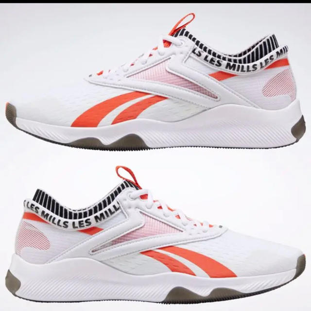 新品未使用　Reebok レズミルズ シューズ25,5cm