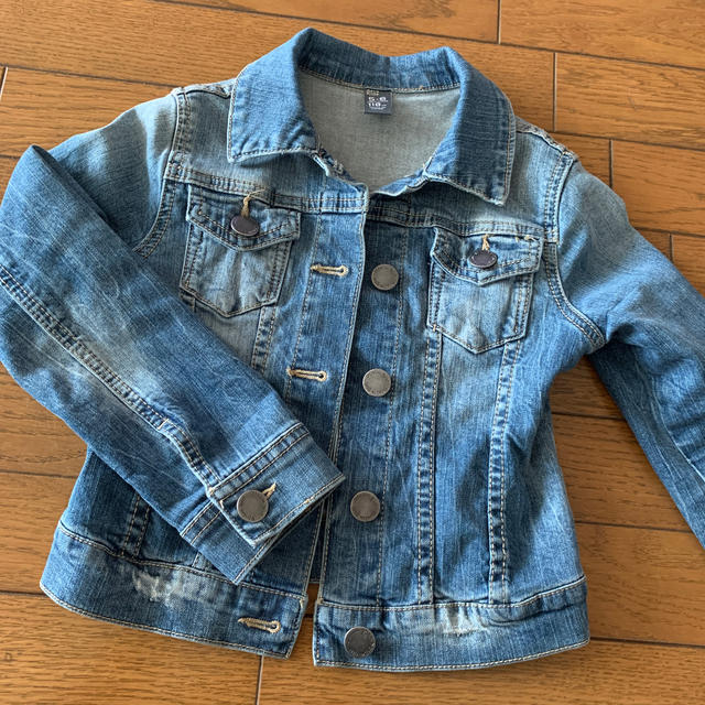 ZARA KIDS(ザラキッズ)のZARA kids デニムジャケット118 キッズ/ベビー/マタニティのキッズ服女の子用(90cm~)(ジャケット/上着)の商品写真