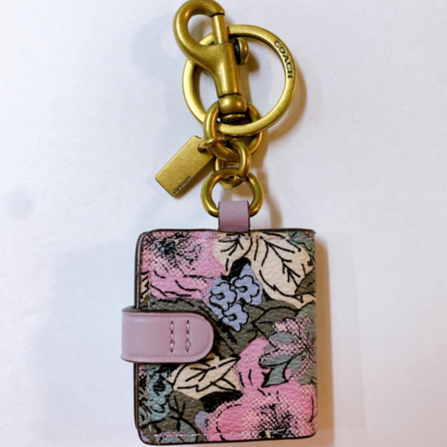 国産正規店 COACH - 新品♡coach フォトフレーム キーホルダーチャーム キーリングの通販 by eeeeem's コメントお待ちしております⭐︎|コーチならラクマ 高品質安い