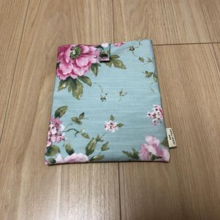 ローラアシュレイ(LAURA ASHLEY)のローラアシュレイ　オムツ替えシート　防水シート(おむつ替えマット)