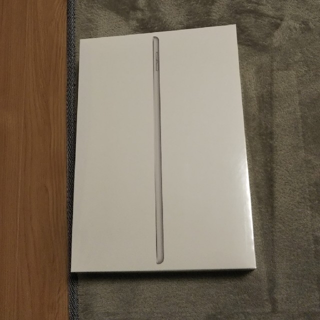 Apple iPad 10.2インチ Wi-Fi 32GB2020年秋モデルPC/タブレット