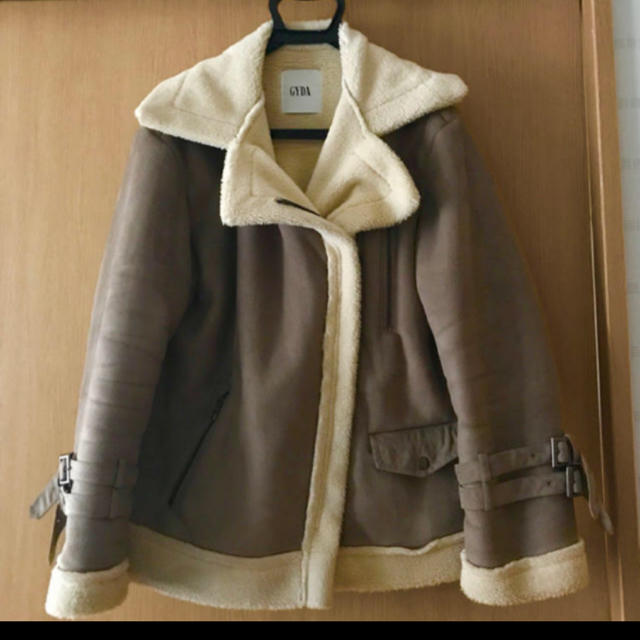 GYDA(ジェイダ)のGYDA ムートンジャケット レディースのジャケット/アウター(ムートンコート)の商品写真
