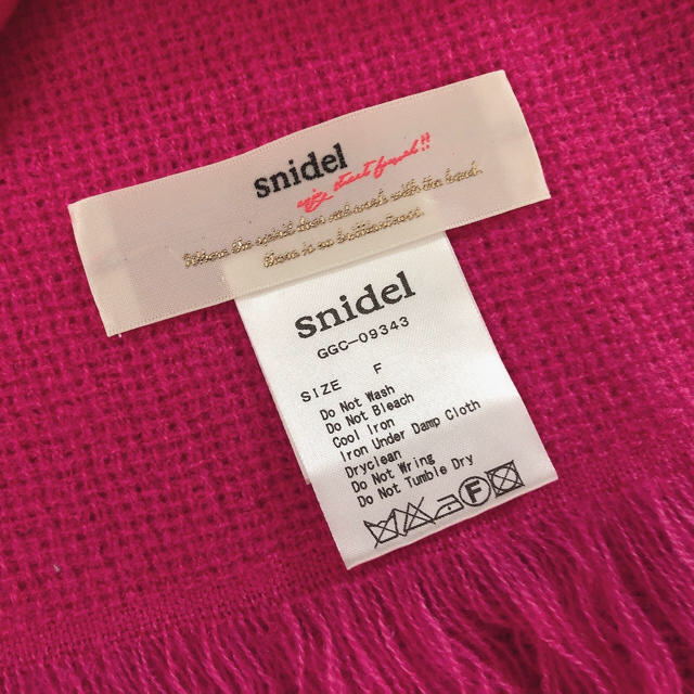 SNIDEL(スナイデル)のスナイデル*ストールマフラー*ピンク レディースのファッション小物(ストール/パシュミナ)の商品写真