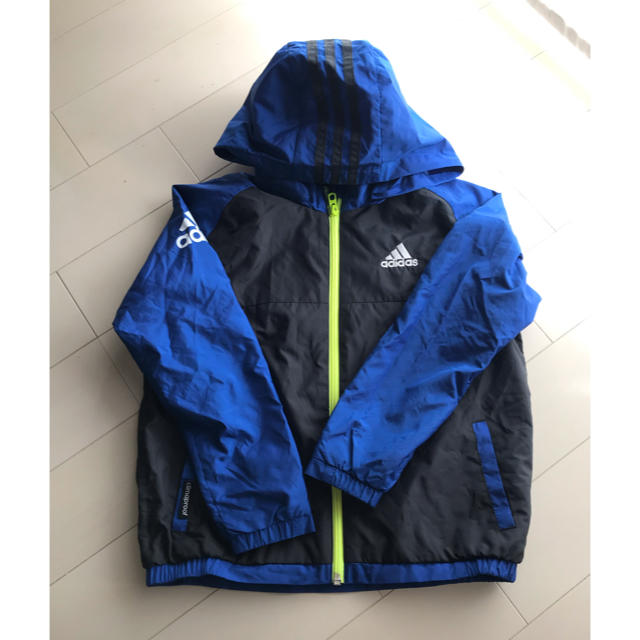 adidas(アディダス)のアディダス 裏地付きナイロンパーカー 120 キッズ/ベビー/マタニティのキッズ服女の子用(90cm~)(ジャケット/上着)の商品写真