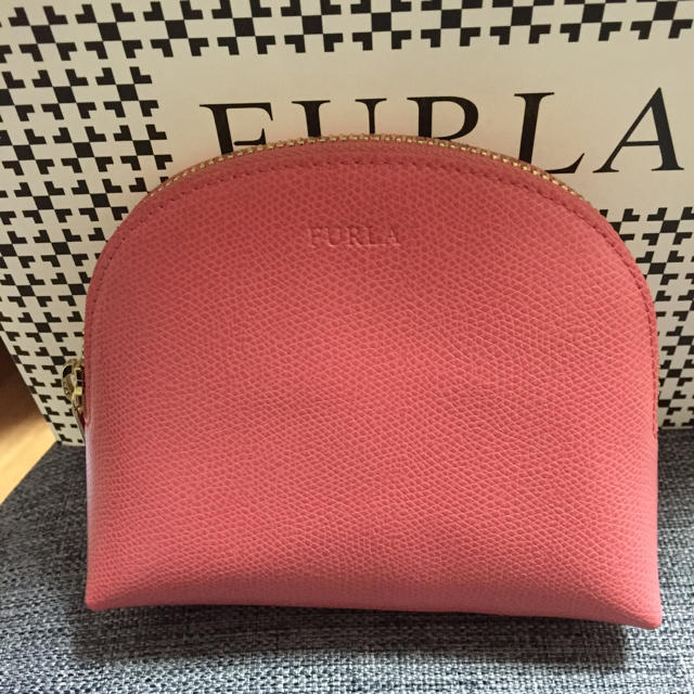 Furla(フルラ)の送料込♡新品フルラポーチM レディースのバッグ(その他)の商品写真