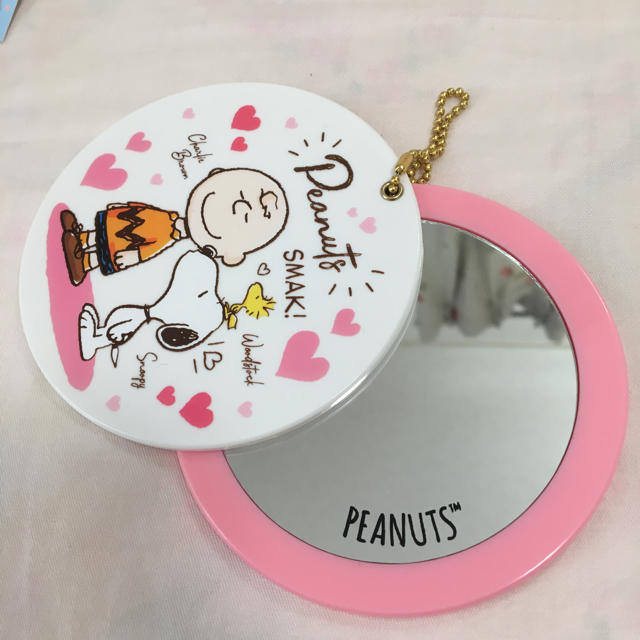 PEANUTS(ピーナッツ)のスヌーピー  コンパクトミラー レディースのファッション小物(ミラー)の商品写真