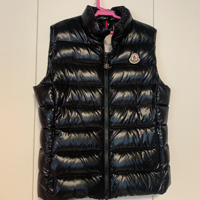 MONCLER(モンクレール)のモンクレール GHANYダウンベスト美品 サイズ 2 レディースのジャケット/アウター(ダウンベスト)の商品写真