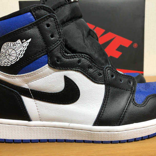 NIKE AIR JORDAN 1 RETRO HIGH OG ロイヤルトゥ