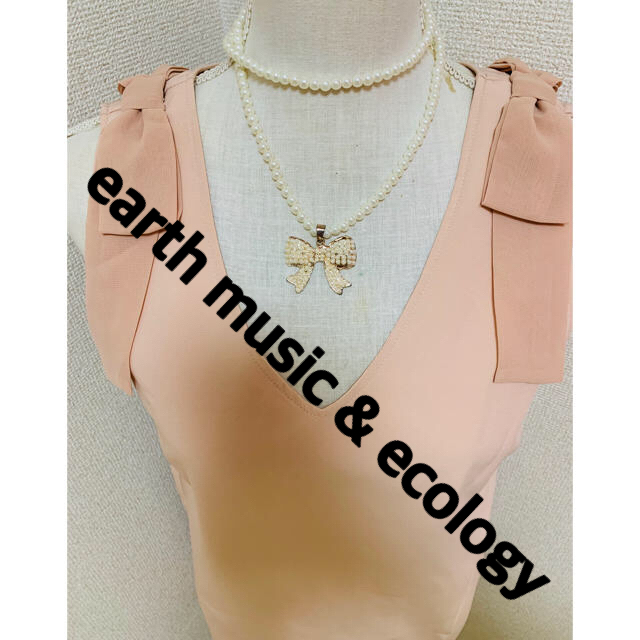earth music & ecology(アースミュージックアンドエコロジー)のearth music & ecology タグ付き  肩リボン ワンピース  レディースのワンピース(ひざ丈ワンピース)の商品写真