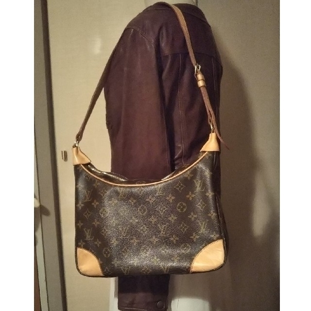 割引発見 LOUIS VUITTON - LOUIS VUITTON ブローニュ ショルダーバッグ