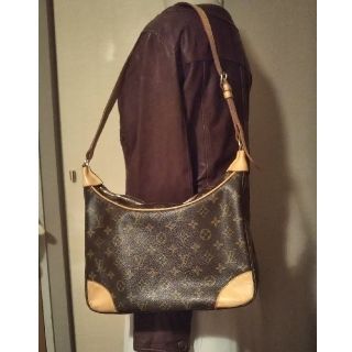 ルイヴィトン(LOUIS VUITTON)のLOUIS VUITTON ブローニュ(ショルダーバッグ)