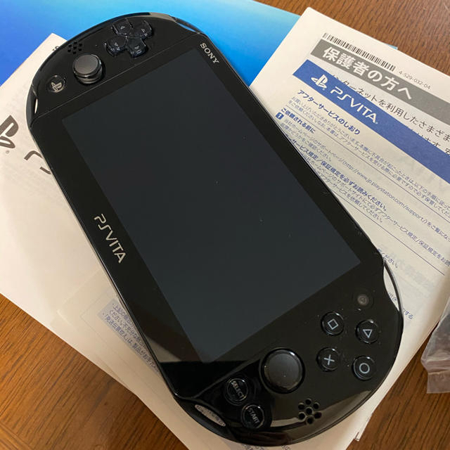 PlayStation®Vita（PCH-2000シリーズ） Wi-Fiモデル… 2