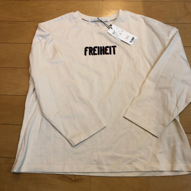 PAGEBOY(ページボーイ)の新品⭐︎ロゴロンT レディースのトップス(Tシャツ(長袖/七分))の商品写真