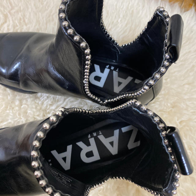 ZARA(ザラ)のzara ブーツ　37 レディースの靴/シューズ(ブーツ)の商品写真