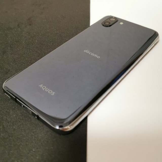 AQUOS R2 docomo ブラック