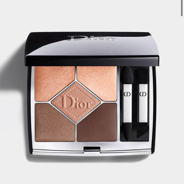 dior アイシャドウ パレット サンククルール　クチュール 559 ポンチョ