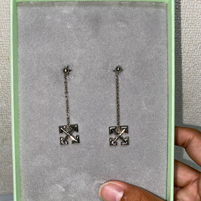 OFF-WHITE(オフホワイト)のoff-whiteピアス メンズのアクセサリー(ピアス(両耳用))の商品写真