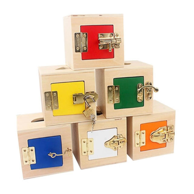 モンテッソーリ　鍵箱　6色セット　教具　ロックボックス　玉落とし　鍵　円柱　カギ