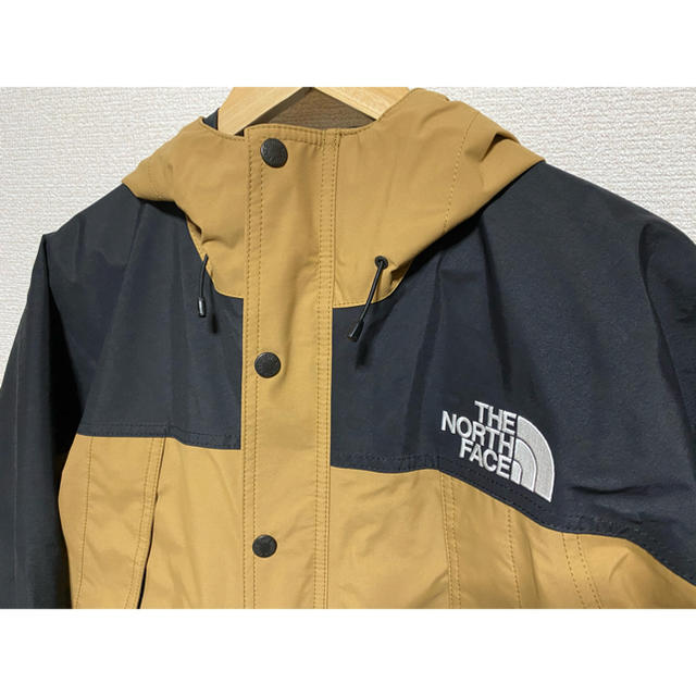 THE NORTH FACE(ザノースフェイス)の新品　送料込　ノースフェイス マウンテンライトジャケット　ユーティリティブラウン メンズのジャケット/アウター(マウンテンパーカー)の商品写真