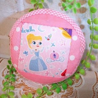 ディズニー(Disney)のハンドメイド☆ディズニープリンセスのまんまるポーチとアンパンマンのインナーマスク(ポーチ)