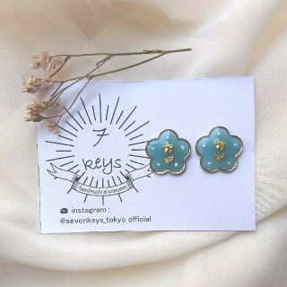 薔薇 と パール の お花ピアス (くすみブルー)(ピアス)