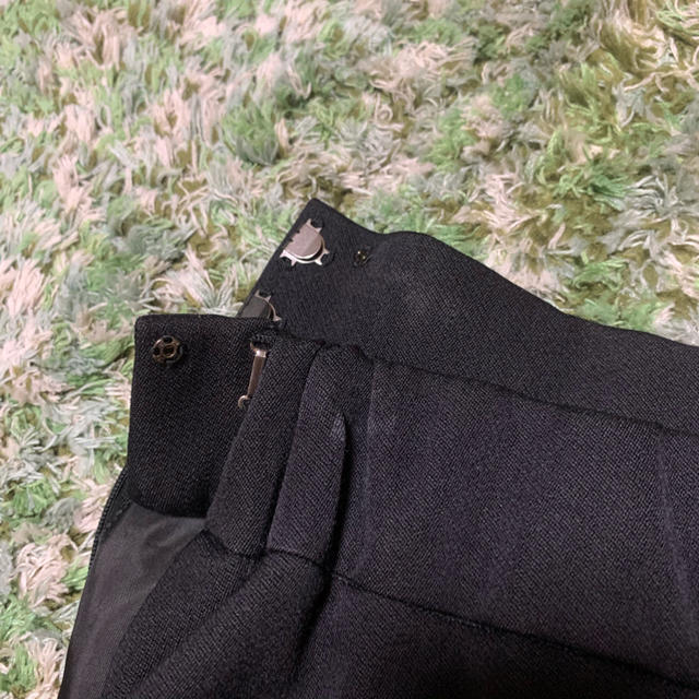 La TOTALITE(ラトータリテ)のLa TOTALITE スカート　ブラック　黒　フレアスカート プリーツスカート レディースのスカート(ひざ丈スカート)の商品写真