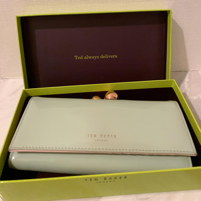 Ted baker 財布　box付き