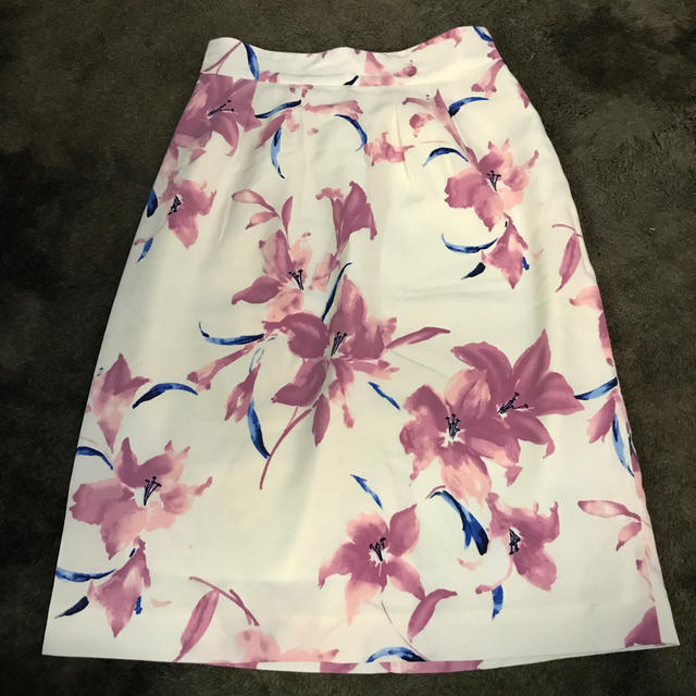 PROPORTION(プロポーション)のPROPORTION 花柄スカート レディースのスカート(ひざ丈スカート)の商品写真