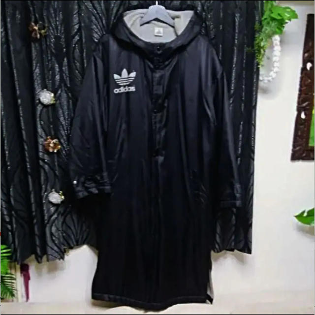 ａｄｉｄａｓｏｒｉｇｉｎａｌｓビッグトレフォイルブラックパーカーベンチコートMＬＮＹＬＯＮ１００%裏地