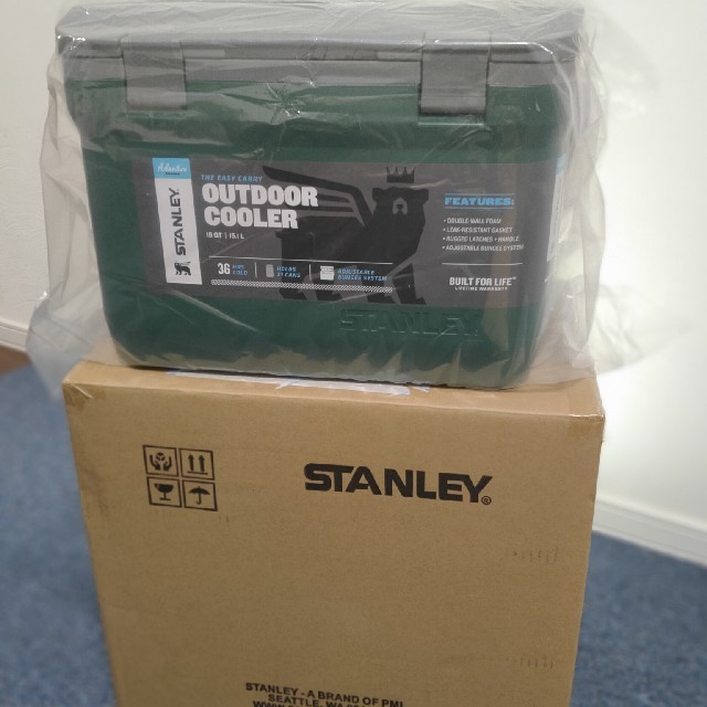 Stanley(スタンレー)の［新品未使用］STANLEY クーラーボックス15.1 グリーン スポーツ/アウトドアのアウトドア(その他)の商品写真