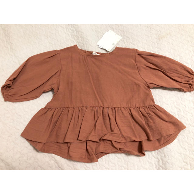 ソスピタ フリルスモック ブラウス キッズ/ベビー/マタニティのキッズ服女の子用(90cm~)(Tシャツ/カットソー)の商品写真