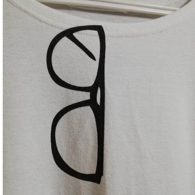 サングラスプリント ゆったりティシャツ レディースのトップス(Tシャツ(半袖/袖なし))の商品写真