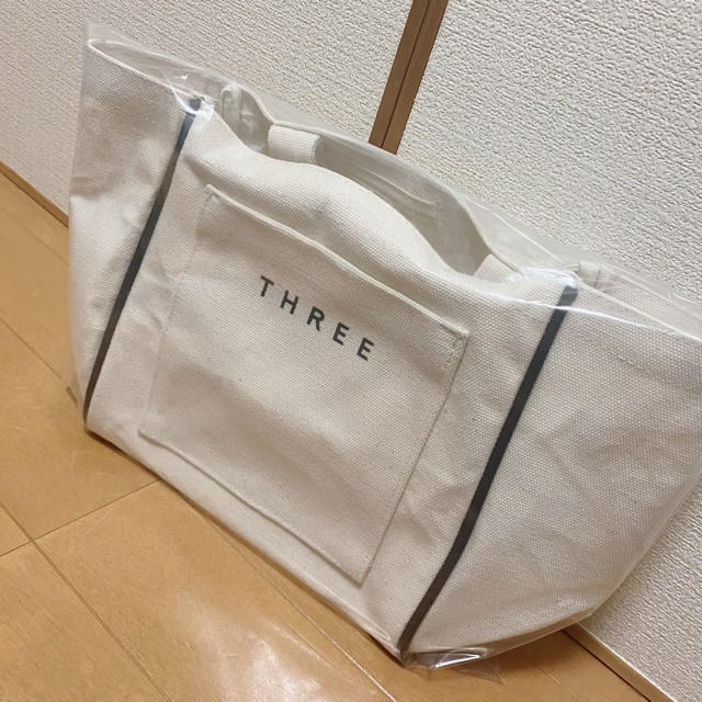 THREE(スリー)のTHREE オリジナル  ノベルティ スワッグバッグ レディースのバッグ(トートバッグ)の商品写真