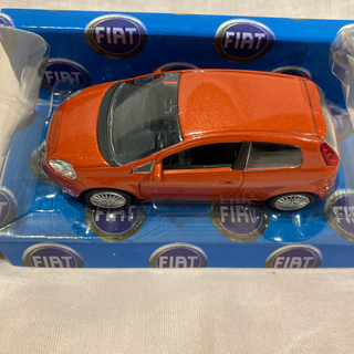 FIAT プント　ミニカー(ミニカー)