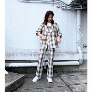 マウジー(moussy)のMOUSSY POPLIN FLAREパンツ 1(カジュアルパンツ)