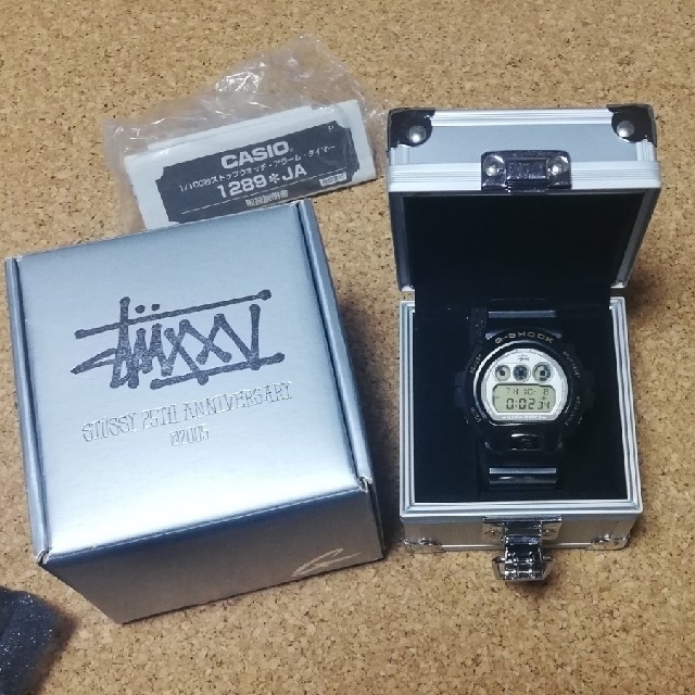 STUSSY(ステューシー)のCASIO G-SHOCK stussy 25th 𝐀𝐧𝐧𝐢𝐯𝐞𝐫 メンズの時計(腕時計(デジタル))の商品写真