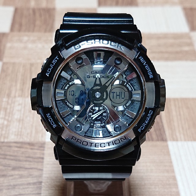 超美品【CASIO/G-SHOCK】デジアナ メンズ腕時計 GA-200BW