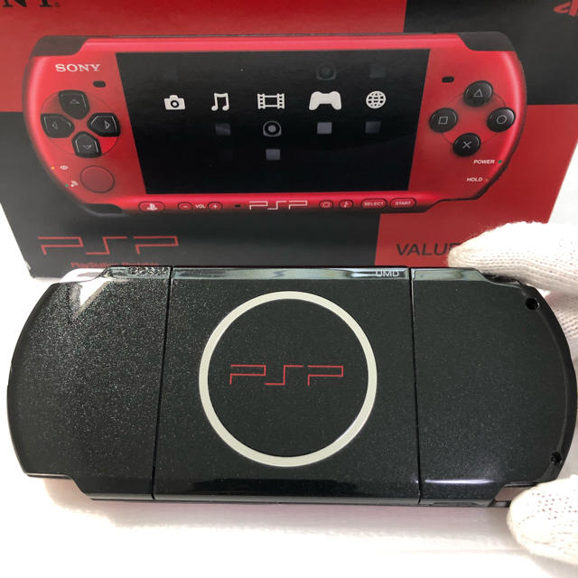 PlayStation Portable(プレイステーションポータブル)の⭐️極美品‼︎ PSP-3000 バリューパック　レッド/ブラック  送料込‼︎ エンタメ/ホビーのゲームソフト/ゲーム機本体(携帯用ゲーム機本体)の商品写真