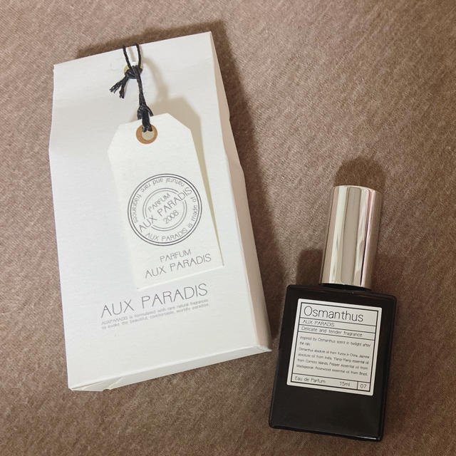 AUX PARADIS(オゥパラディ)のAUX PARADIS オゥパラディ　オスマンサス　15m コスメ/美容の香水(香水(女性用))の商品写真