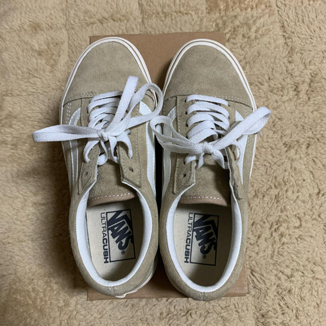 VANS(ヴァンズ)の★あーちゃん★様専用　VANS オールドスクール ベージュ【23㎝】 レディースの靴/シューズ(スニーカー)の商品写真