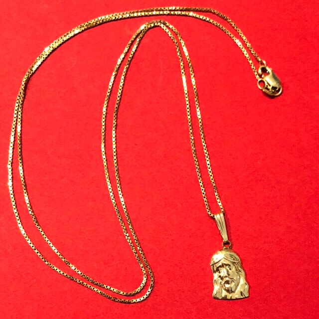 人気ショップ Supreme - Supreme Mini Jesus piece Neckless