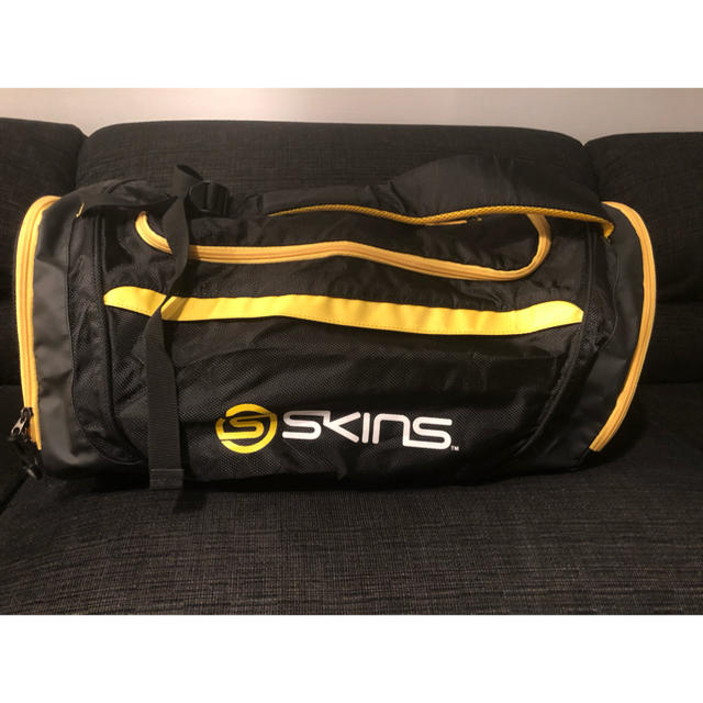 SKINS(スキンズ)のmonさん専用　SKINS　スキンズ　リュック　ボストンバック　底面ターポリン メンズのバッグ(バッグパック/リュック)の商品写真