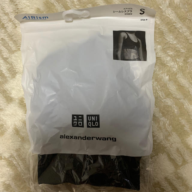 UNIQLO(ユニクロ)のUNIQLO✖️alexanderwang シームレスブラS レディースの下着/アンダーウェア(ブラ)の商品写真