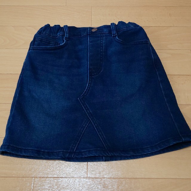 GU(ジーユー)のGUデニムスカート 120 キッズ/ベビー/マタニティのキッズ服女の子用(90cm~)(スカート)の商品写真