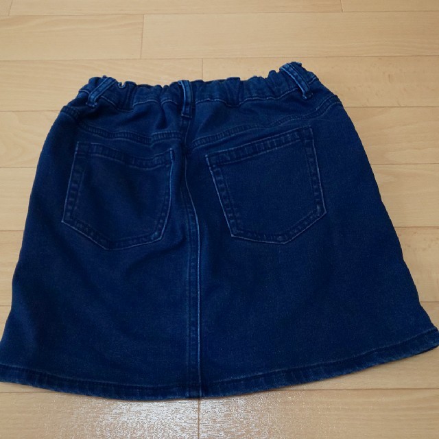 GU(ジーユー)のGUデニムスカート 120 キッズ/ベビー/マタニティのキッズ服女の子用(90cm~)(スカート)の商品写真